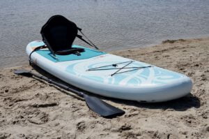 sup board in kajak verwandeln mit einem kajak sitz