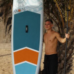 moai supboard staand man