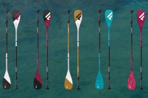 die besten sup paddel fuer touren und rennen